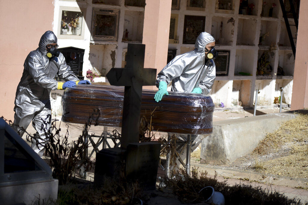APTOPIX Virus Outbreak Bolivia